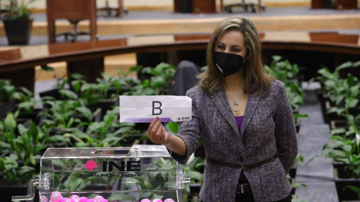 El sorteo para elegir a los funcionarios de casilla en la consulta de revocación de mandato