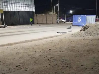 Accidente fatal en el oeste neuquino: un joven murió al impactar con un auto en plena madrugada
