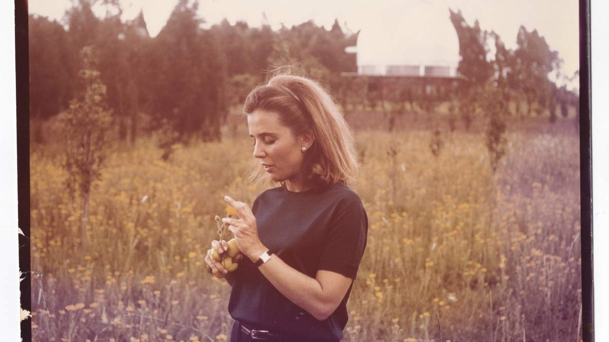 Fotografía de la autora Elena Poniatowska, que forma parte de la exposición “Elena Poniatowska Amor. Archivo personal” en el Museo del Estanquillo