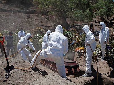 La esperanza de vida se redujo en casi 2 años entre 2019 y 2021 por la pandemia, según la OMS