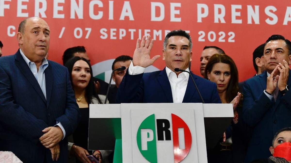 Alejandro Moreno en su conferencia de prensa