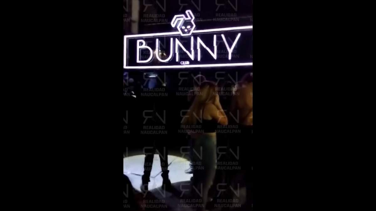 Bar Bunny Club. Fiesta de graduación