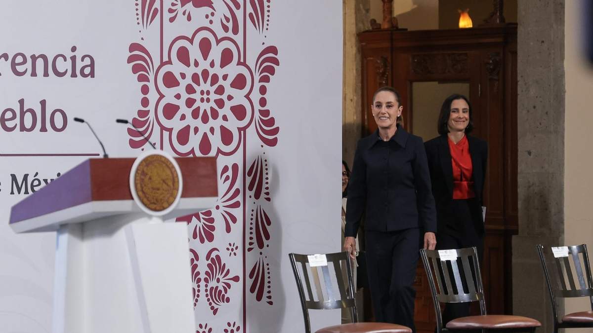 La presidenta Claudia Sheinbaum a su llegada a la mañanera