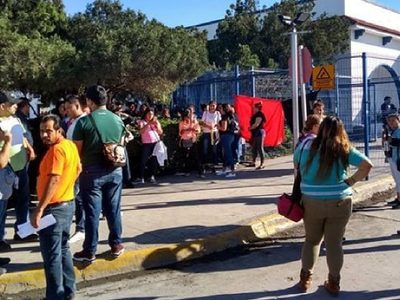 Se van a huelga más de 30 mil trabajadores de 45 maquiladoras en Matamoros