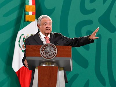 Reforma electoral incluirá cambio de todos los consejeros del INE y el TEPJF: AMLO