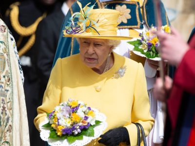 No se lo perdonaron: la reina Isabel volvió a aparecer en público y fue blanco de duras críticas