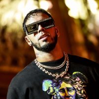 ¡Se enfadó Karol G! Lo que hizo Anuel AA es imperdonable. ¿Fin del romance?