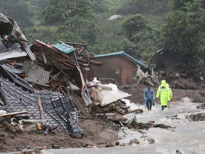 Al menos 26 muertos y miles de evacuados por las fuertes lluvias en Corea del Sur