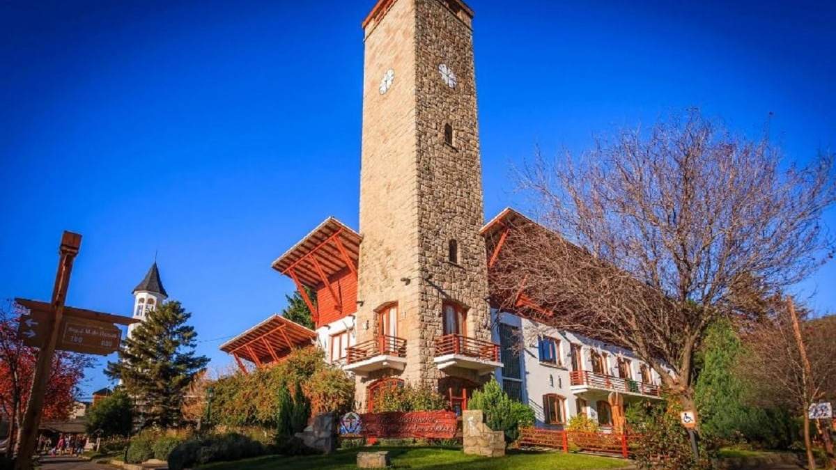 Una denuncia por presunta corrupción sacude a la municipalidad de San Martín de los Andes. Fuente: (Facebook)