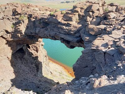 El Puente de Piedra: la maravilla natural de Neuquén y cómo llegar hasta este paraíso patagónico