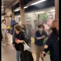 Tiroteo en metro de Nueva York deja al menos 16 personas heridas (Video)
