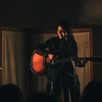 Ely Guerra celebra 30 años en el arte con giras y un relato literario