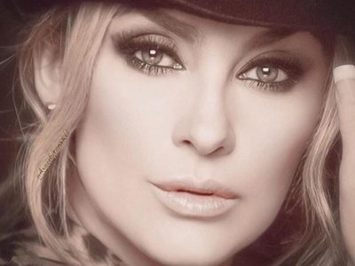 "Agárrenme": Aracely Arámbula, a los 44 años, derrite Acapulco en bikini