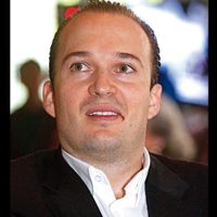 A pesar de ser imputado, cheque en blanco a Todorov