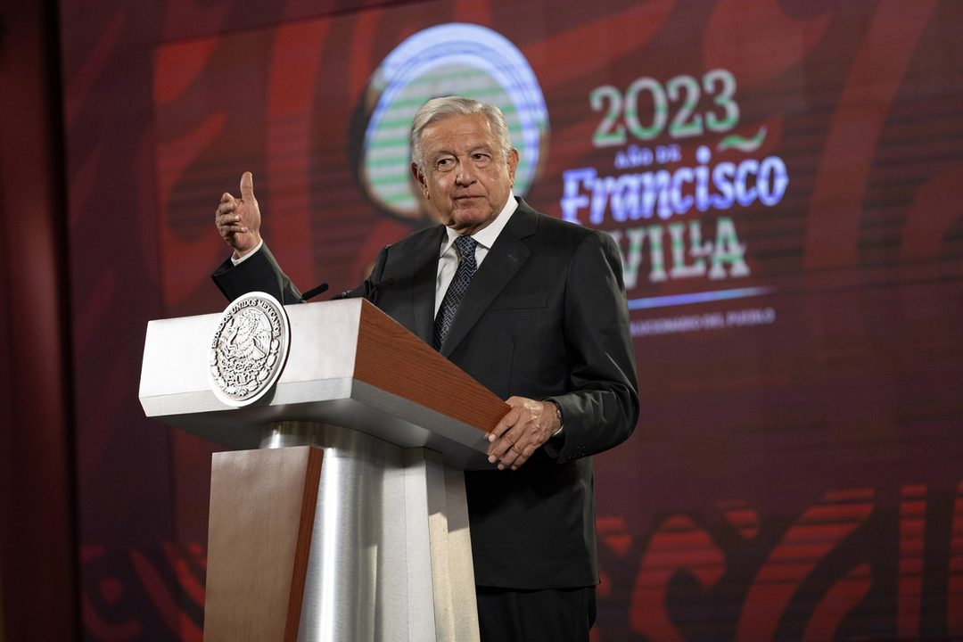 03_69df22645306e55-230724amlo-md-016