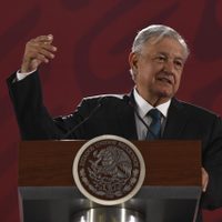 No se equivoque de enemigos, presidente