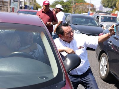 Sheinbaum informa que candidato de Morena en Yucatán tuvo un accidente automovilístico