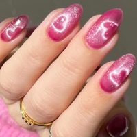 Nail Art: cómo son las uñas "terciopelo", la tendencia más elegante que está arrasando esta temporada