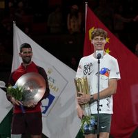 Jannik Sinner vence a Novak Djokovic y se lleva el título del Masters de Shanghái