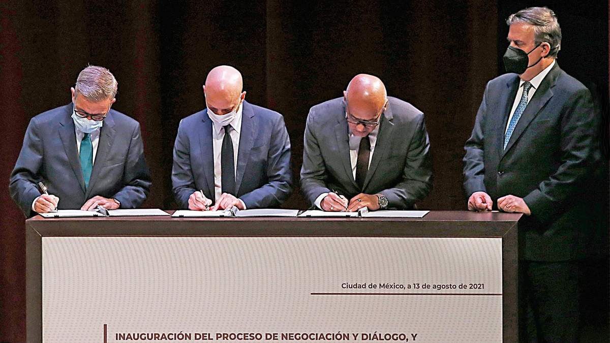 Ebrard, testigo
