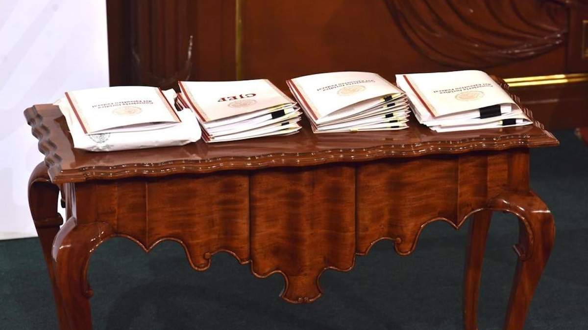 Documentos presentados por AMLO en Palacio Nacional