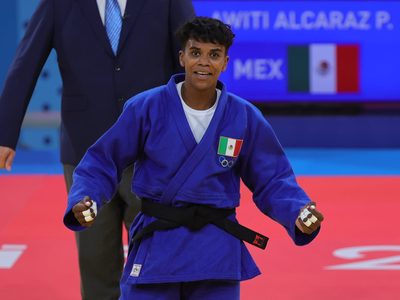 AMLO reconoce triunfo de Prisca Awiti tras ganar medalla en judo
