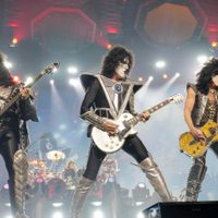 Kiss vende su catálogo y propiedad intelectual, Gene Simmons dice que es una "colaboración"