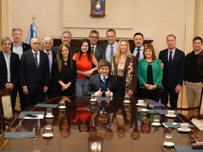 Milei se reunió con el nuevo Gabinete