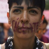 Marcha #DíaDeLaMujer: alzan la voz por violencia, refugios, estancias, aborto… y Lilly Téllez