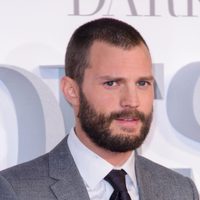 ¡De terror! Jamie Dornan se disfrazó de mujer y este fue el resultado