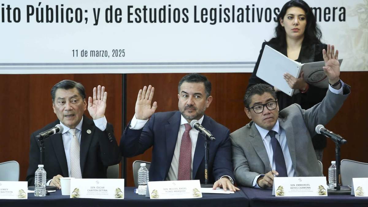 Reunión de las comisiones unidas de Puntos Constitucionales, Estudios Legislativos y Hacienda y Crédito Público