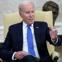 Hallazgo de documentos clasificados afecta poco la imagen de Biden