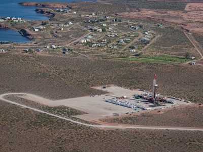 Denuncian perforaciones en Mari Menuco: preocupación por el riesgo para el agua del Alto Valle