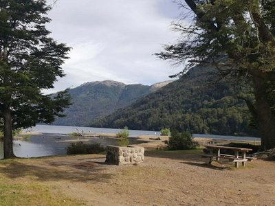 Entre montañas y lagos: cuáles son los mejores campings para disfrutar de la cordillera de Neuquén