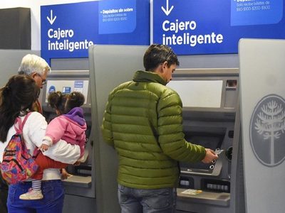 Neuquén: los estatales cobrarán un nuevo aumento del 6,96% tras la actualización por inflación)