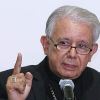 Obispo oficia misa en las fosas de Jojutla y advierte: 'Esto es un valle de huesos”