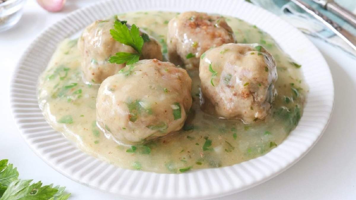 Albóndigas de pollo al verdeo. Fuente: (Instagram)