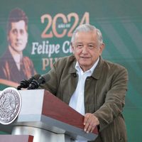 AMLO llama a no apoyar a grupos delincuenciales a cambio de dádivas o despensas
