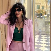 Griselda Siciliani le pone onda al otoño con este conjunto sastrero que seguro tenés en el placard
