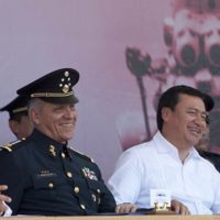 Los mensajes sobre Cienfuegos, gobernadores del PRI... y el "amigo Osorio"