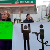 El desastre económico perdió reflectores, pero ahí vienen más gasolinazos