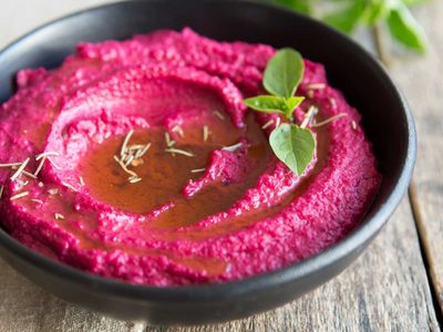 Hummus rosado: dale un toque gourmet a tus picadas con esta receta sana, riquísima y muy fácil de hacer