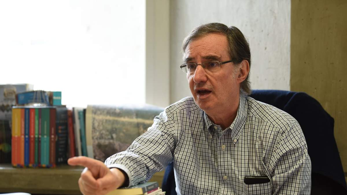 José Woldenberg, escritor del libro "La democracia en tinieblas"