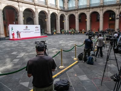 Tribunal Electoral valida informes y spots de AMLO aún en elecciones locales