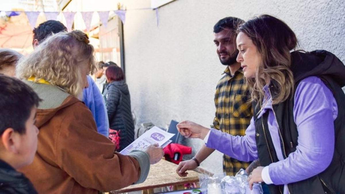 La línea 148 es gratuita y funciona las 24 horas, los 365 días del año, en toda la provincia. Fuente: (Neuquén Informa)