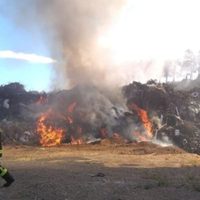Un incendio en San Martín de Los Andes lleva más de un mes sin ser apagado