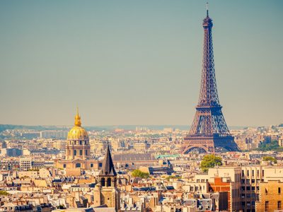 Susto en París por avión que rompió la barrera del sonido: el video