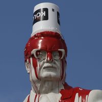 Escándalo en Chile: un grupo de personas vandalizaron el monumento a Salvador Allende