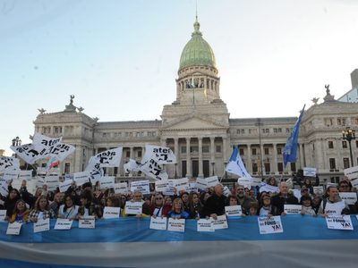 Ley de Bases: ATEN estará presente en la concentración en el Congreso de la  Nación