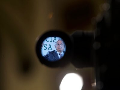 Krauze me inventa frases en un acto de deshonestidad intelectual: López Obrador